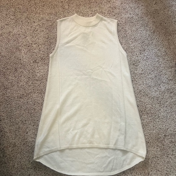 Katherine Kelly Tops - Tunic Katherine Kelly super soft white size small